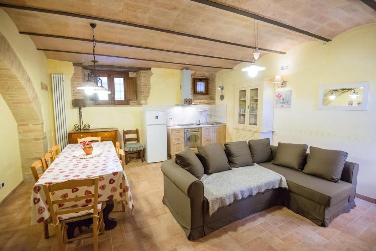 Borgocuore Todi Bagian luar foto