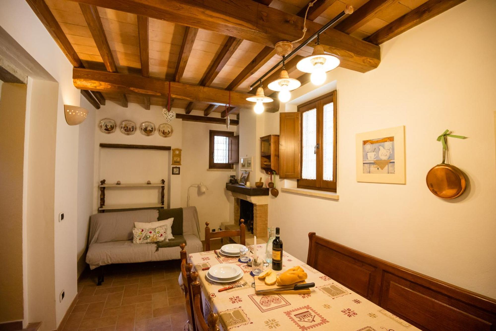 Borgocuore Todi Bagian luar foto