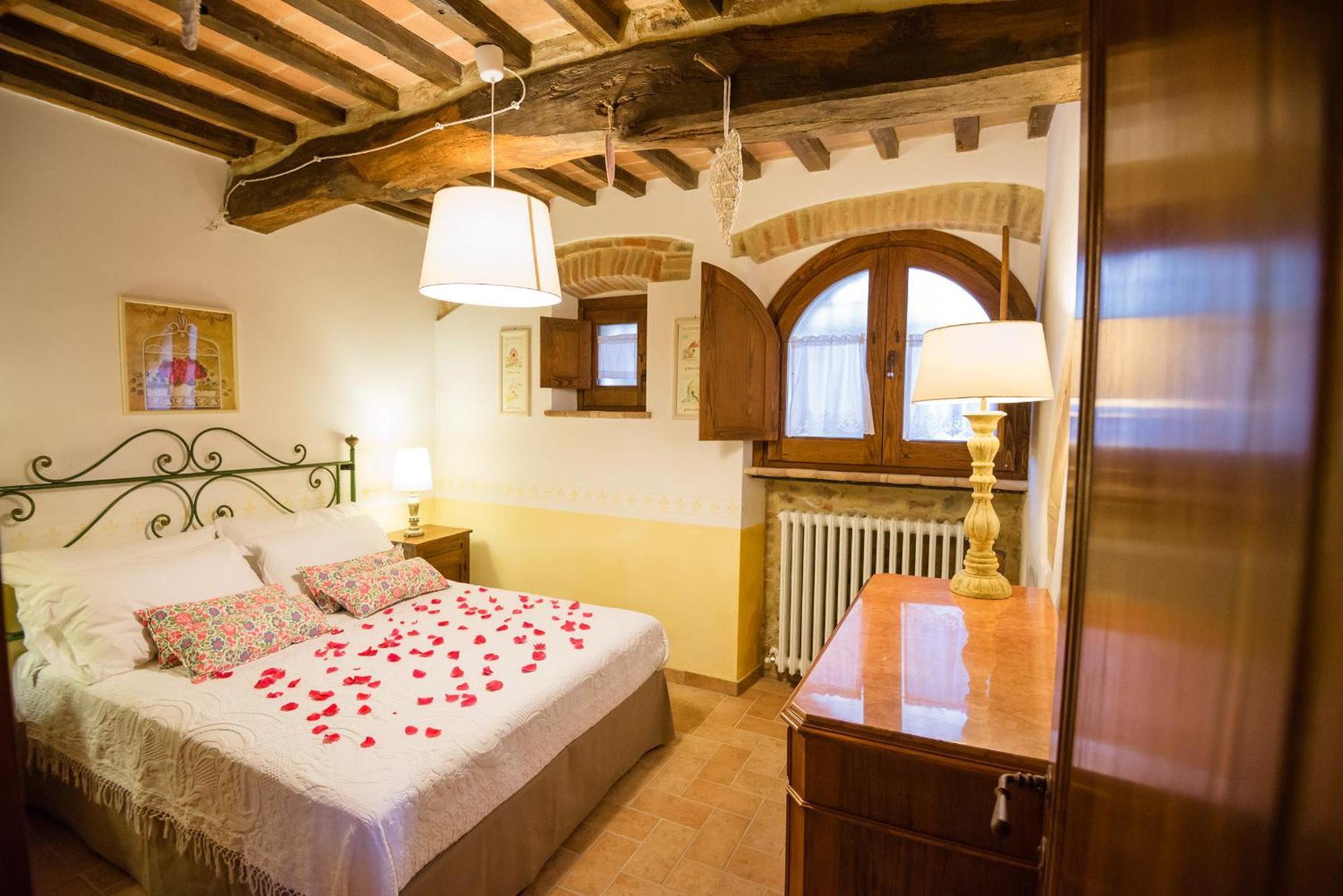 Borgocuore Todi Bagian luar foto