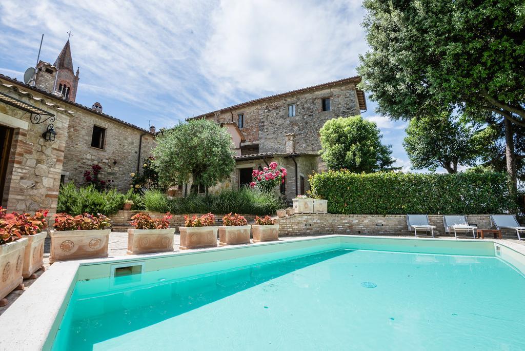 Borgocuore Todi Bagian luar foto