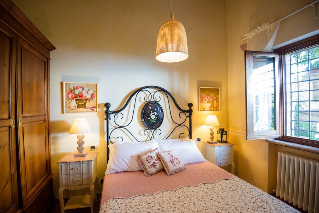 Borgocuore Todi Bagian luar foto