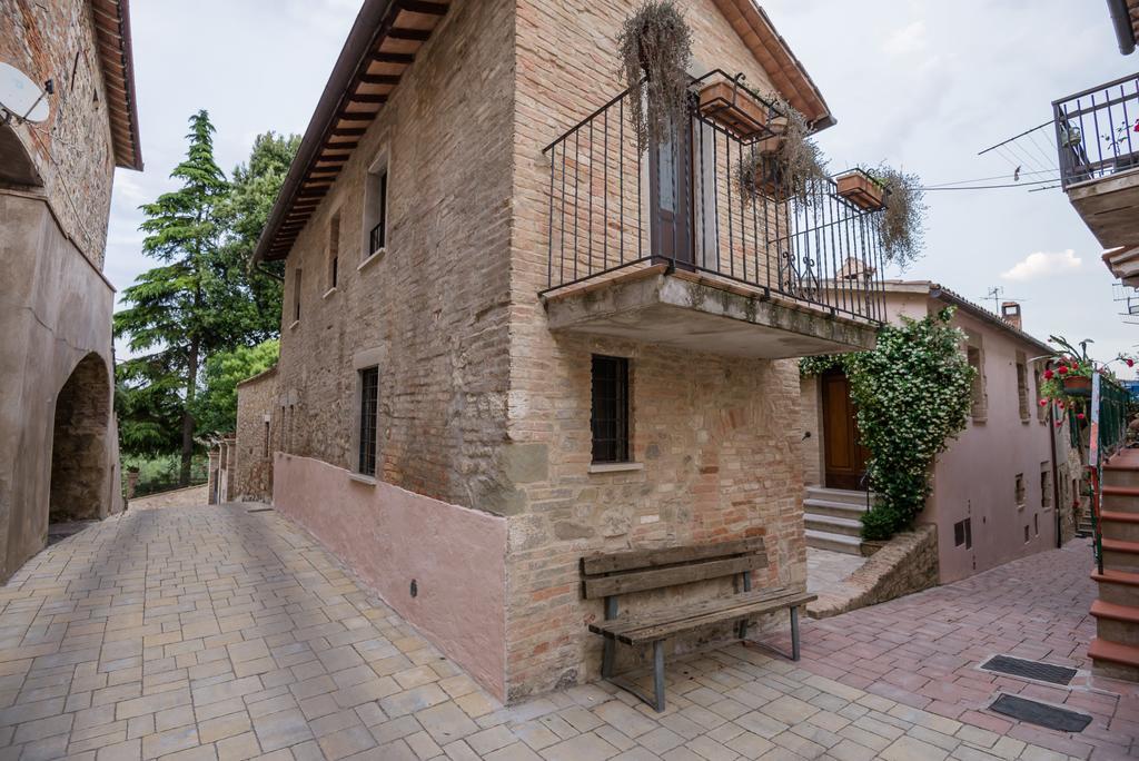 Borgocuore Todi Bagian luar foto